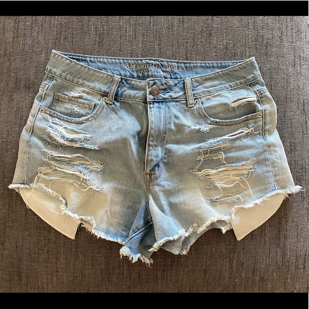 American Eagle Hi-Rise Festival Shortie